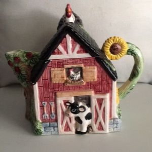 Tea pot.  Farmhouse barn